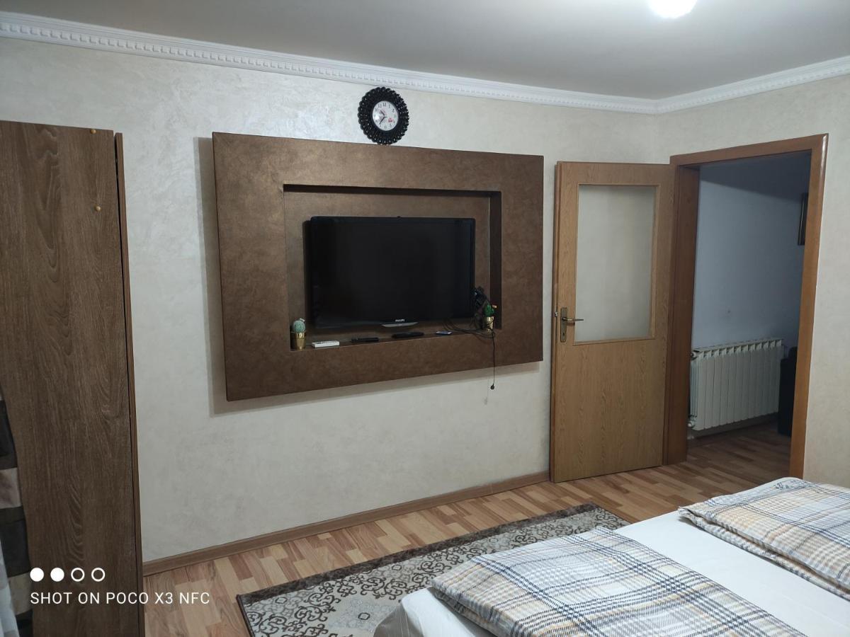 Apartmani Brod ゼニツァ エクステリア 写真