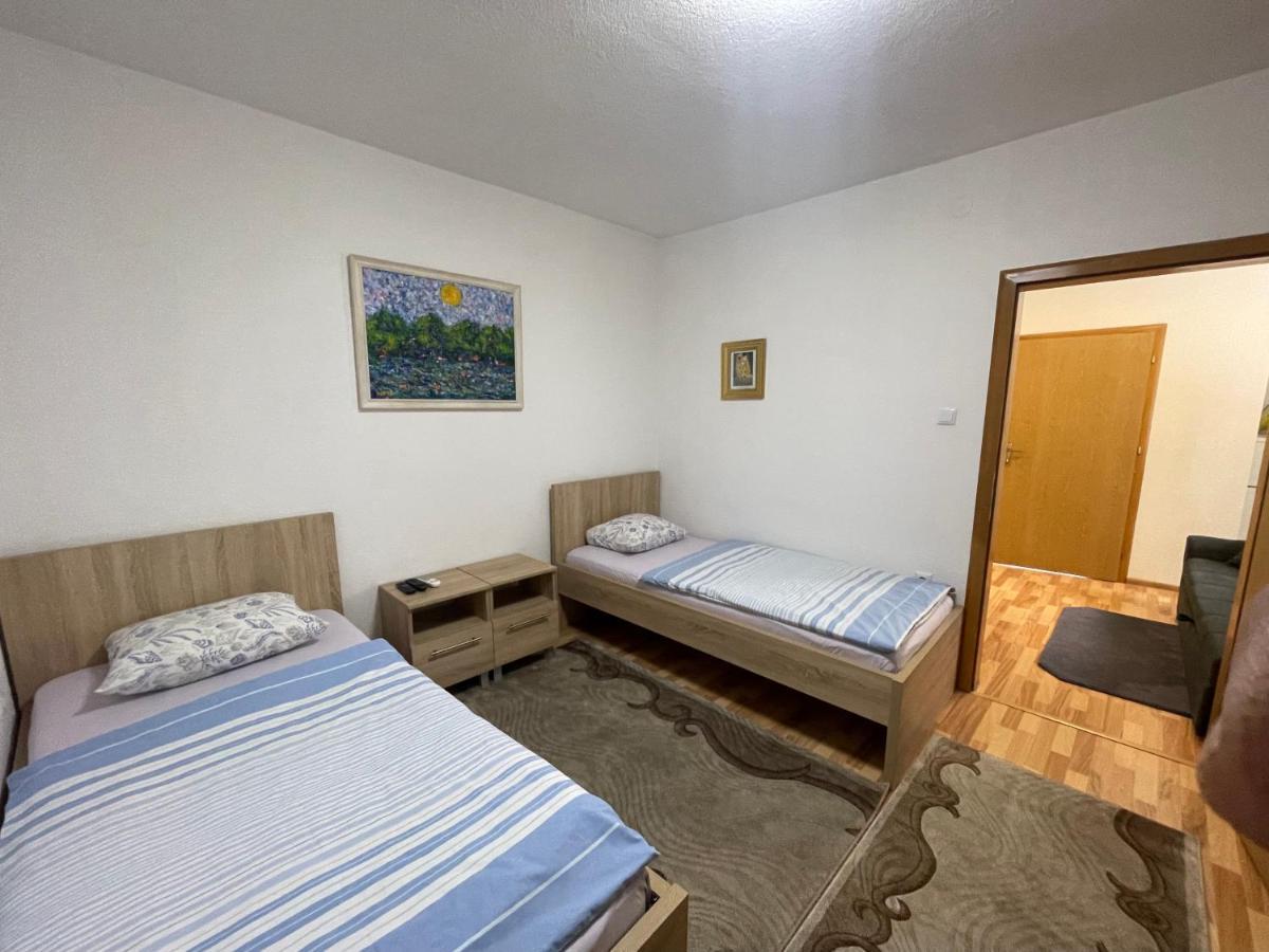 Apartmani Brod ゼニツァ エクステリア 写真
